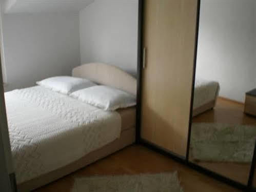 Mima 2* Split