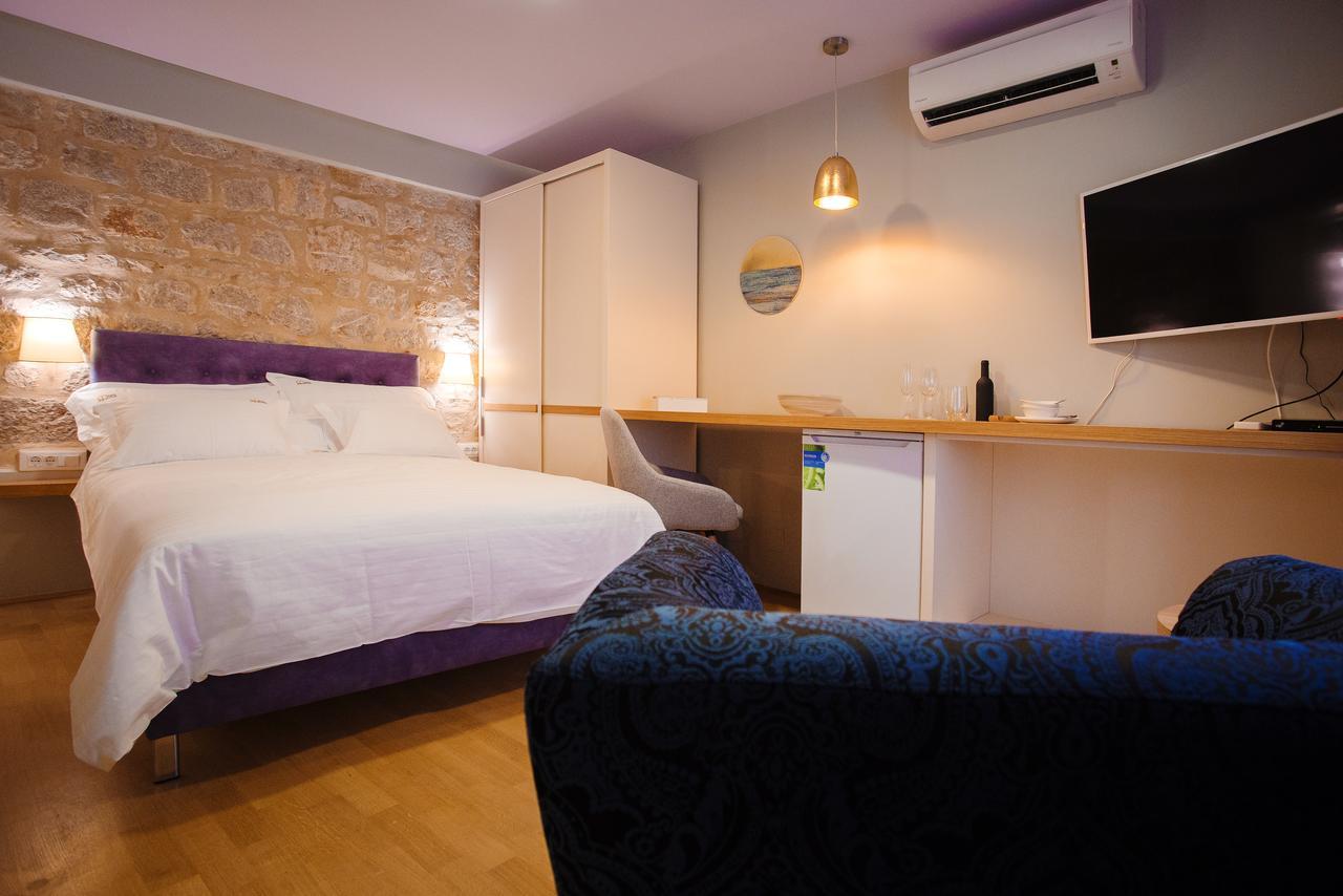Mijama Bed & Breakfast 4*