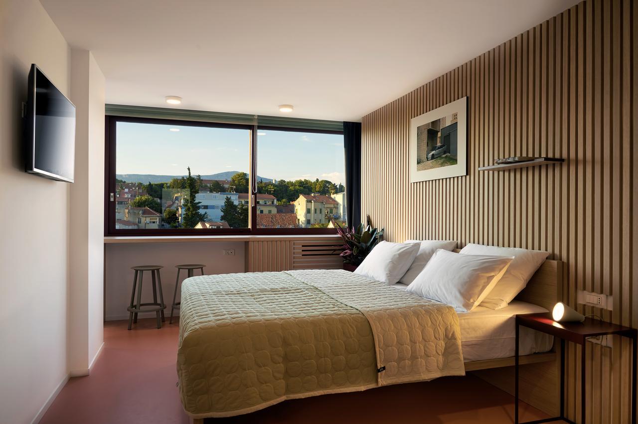 Up There Design Bed & Breakfast 4*