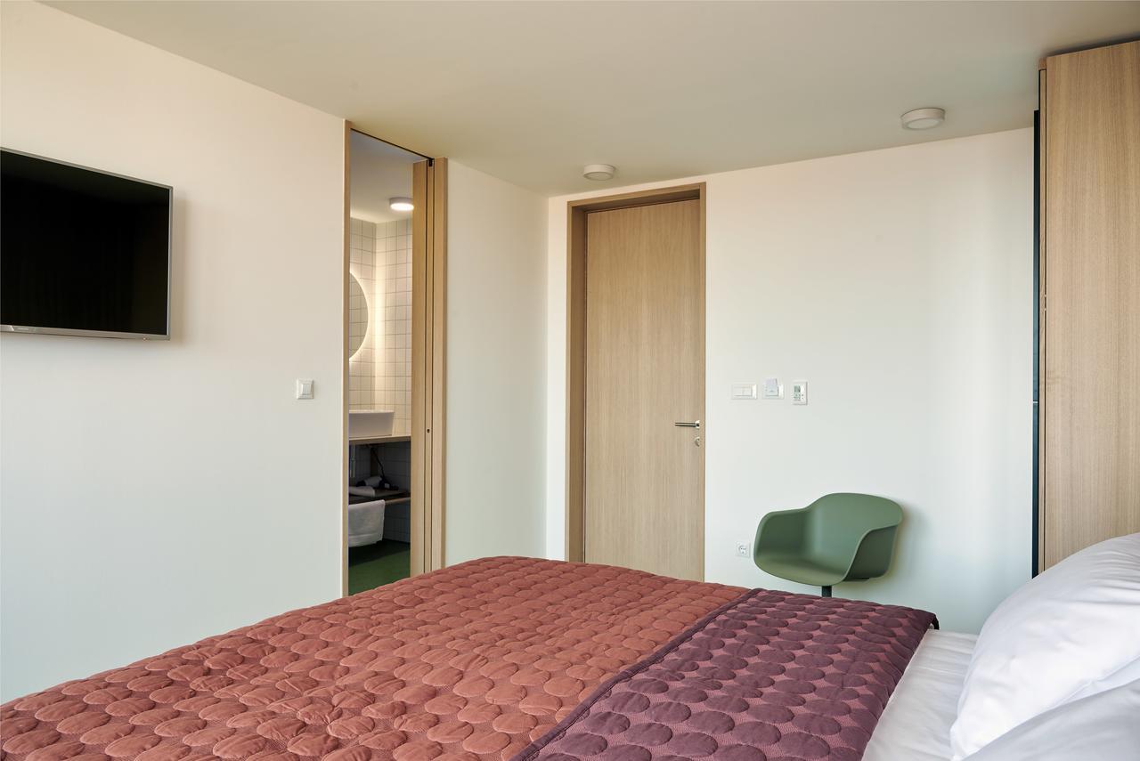 Up There Design Bed & Breakfast 4*