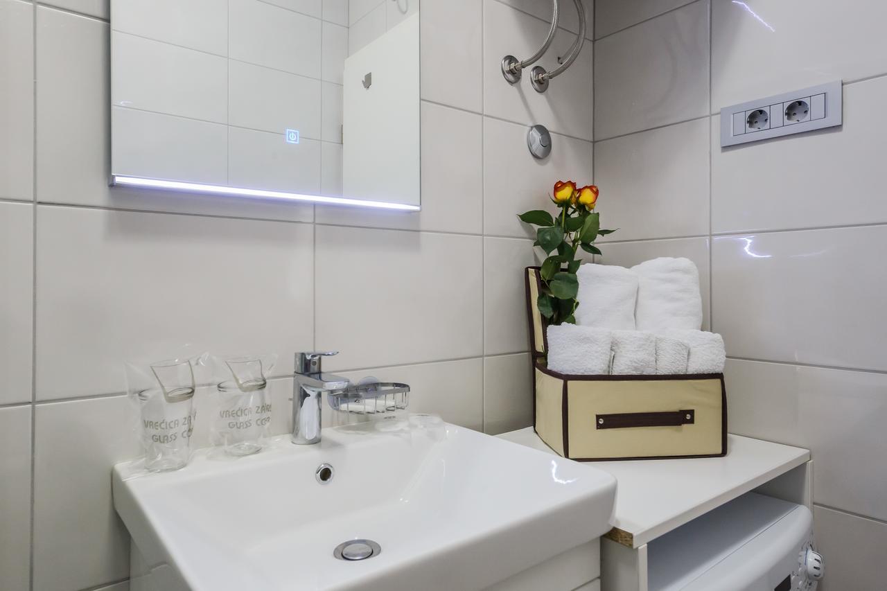 Emica Apartment *