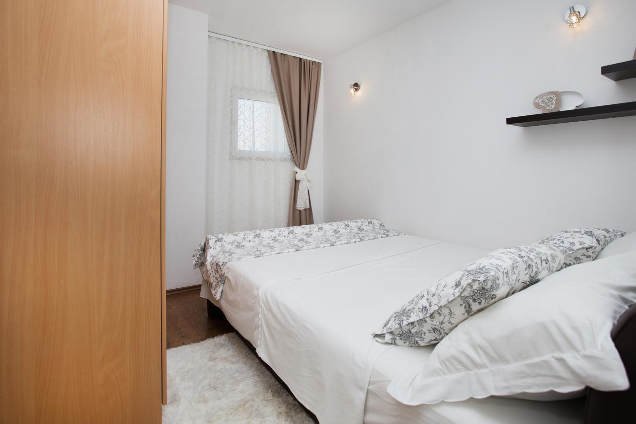 Apartman Lidija *