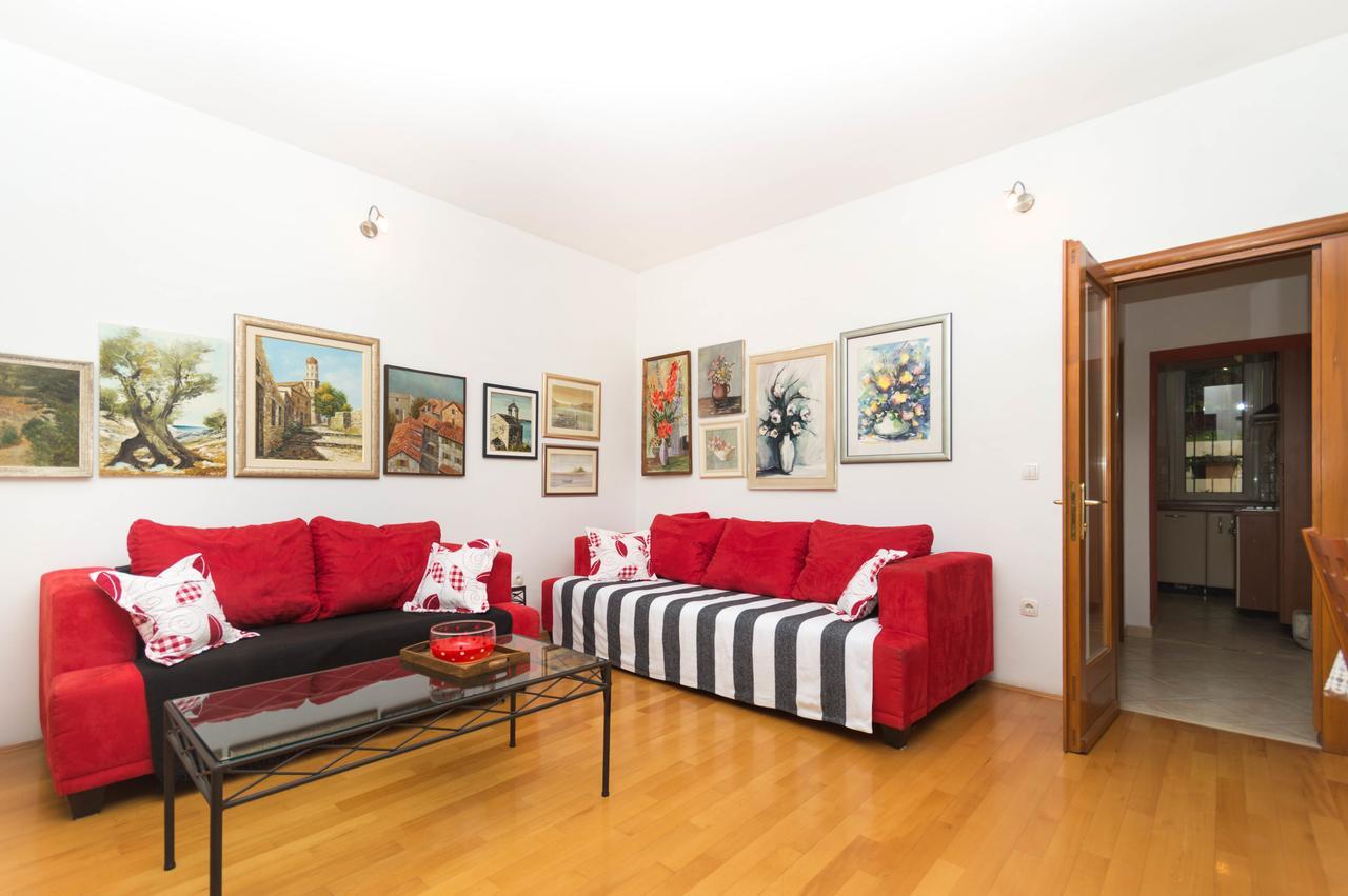 Apartment Leo Apartment *