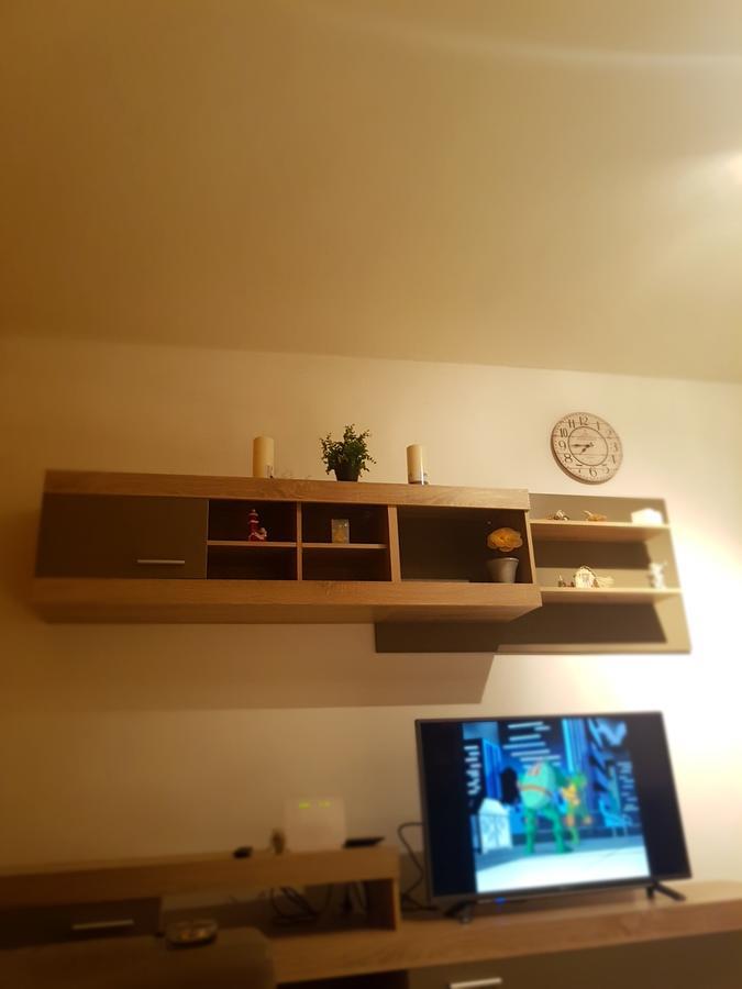 4 Kilometar To Centar Apartment *