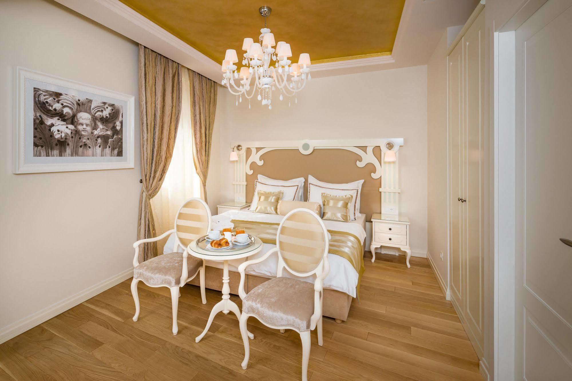 Hotel Piazza Heritage 4*