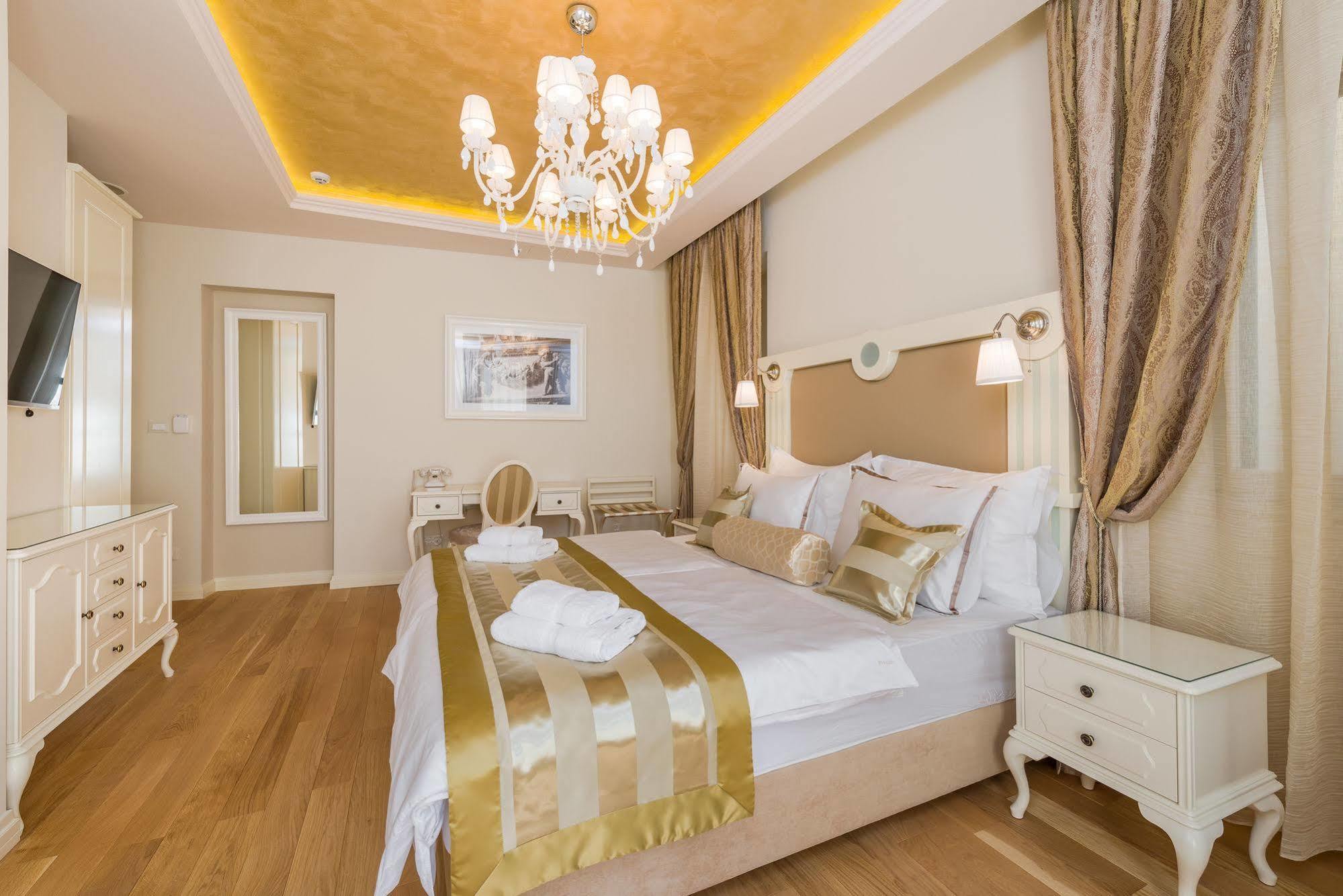 Piazza Heritage Hotel 4*