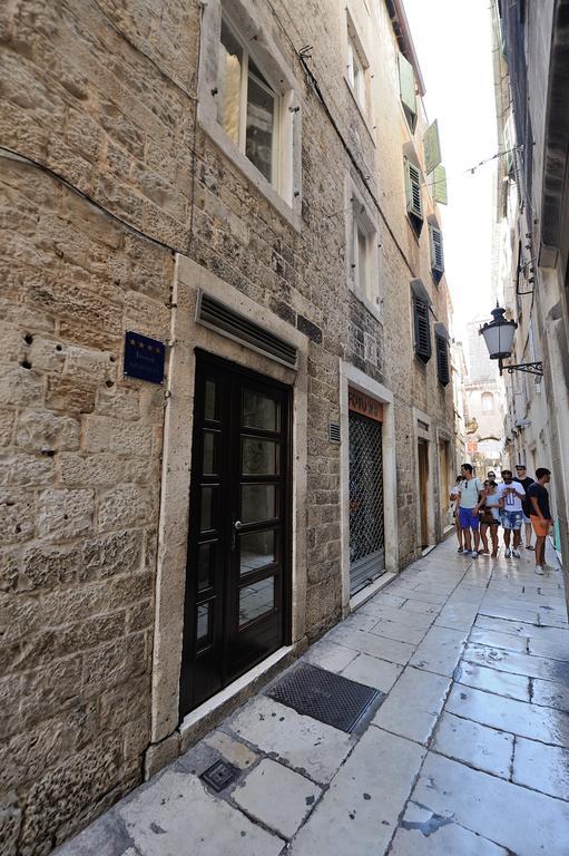 Apartment Desiderata Split
