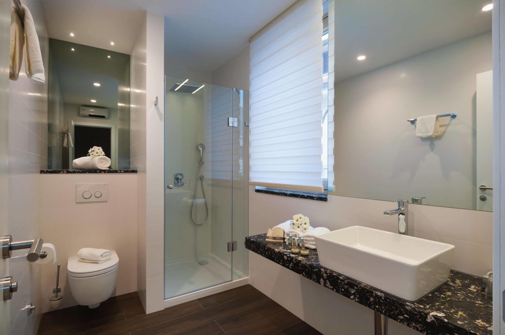 By Vestibul Palace Aparthotel 4*