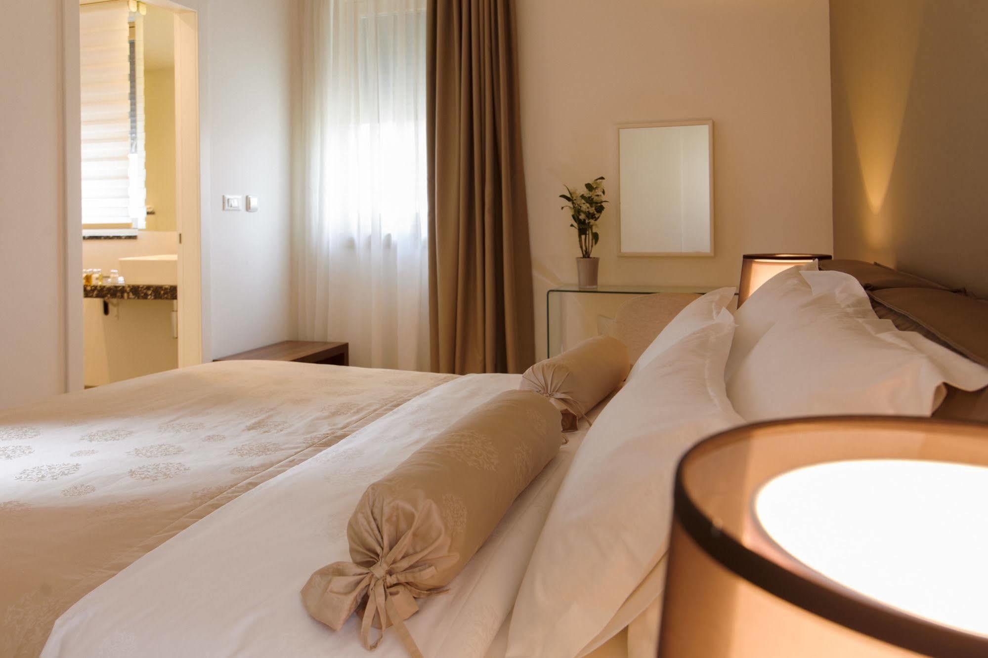 Aparthotel By Vestibul Palace 4*