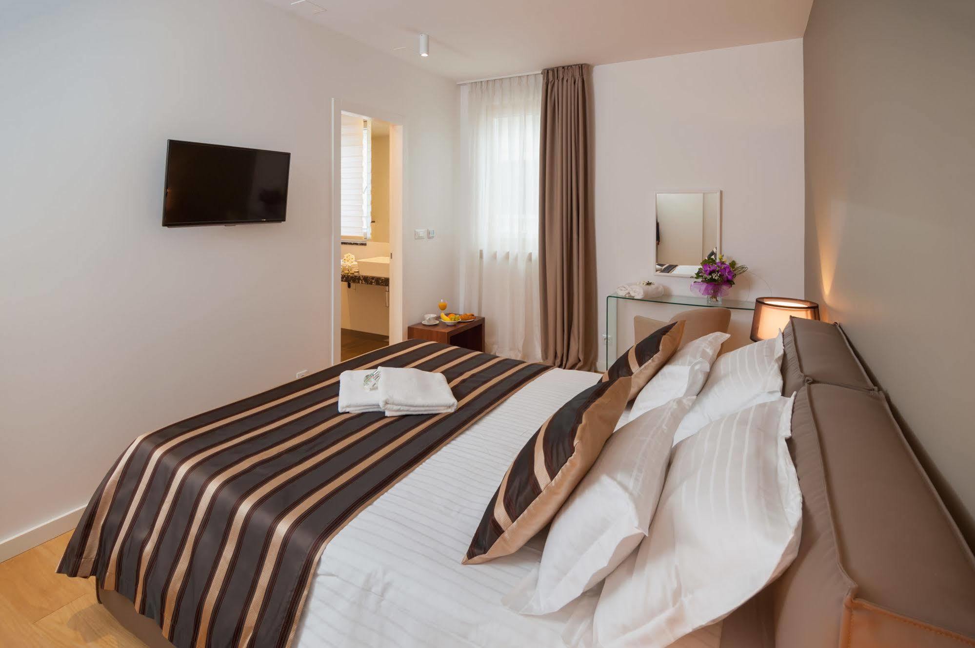 Aparthotel By Vestibul Palace 4*