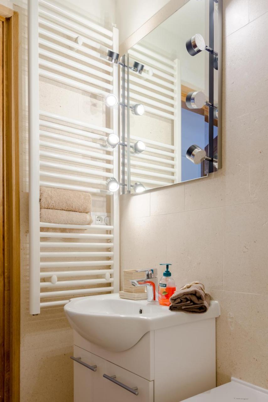 Lct Alberti Palace Apartment