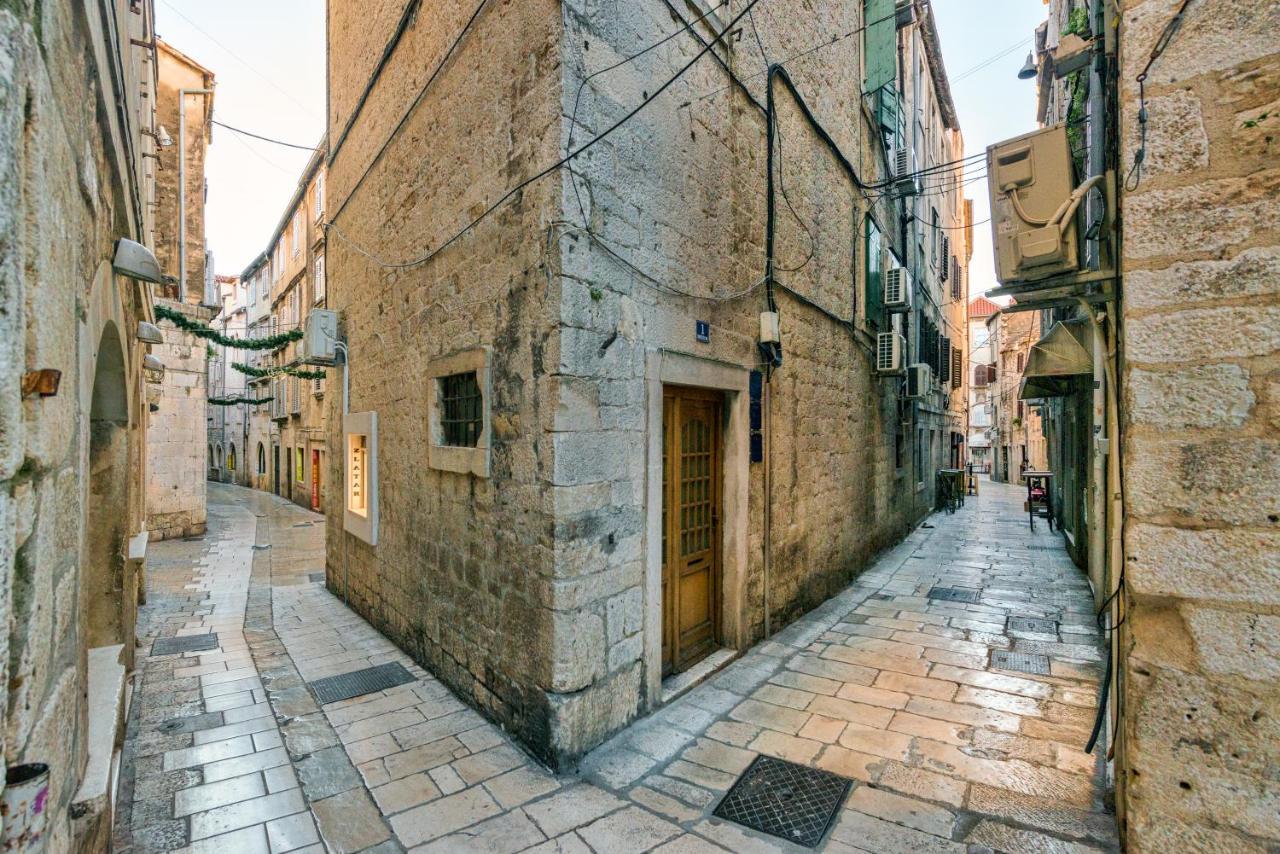 Lct Alberti Palace *