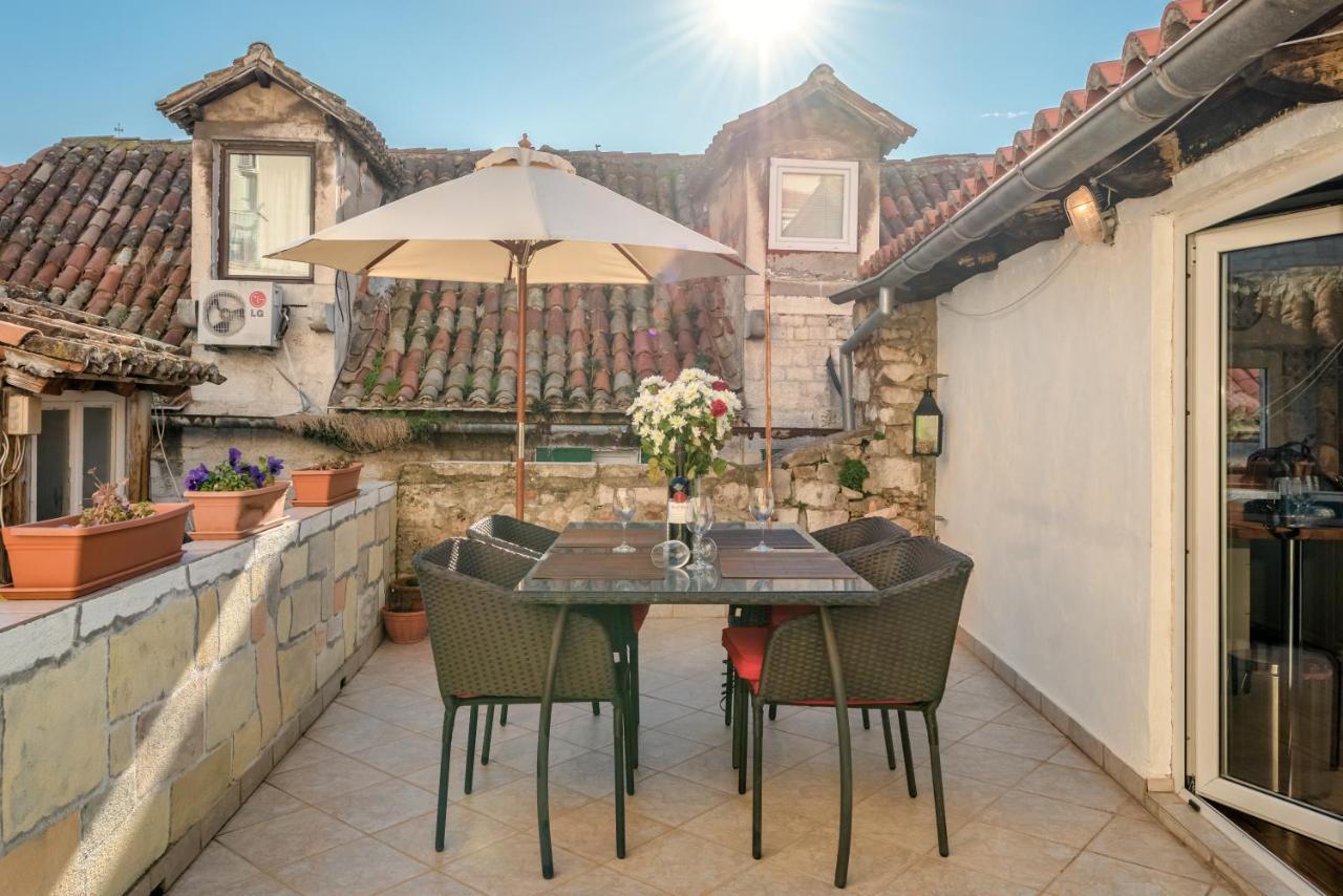 Lct Alberti Palace Apartment