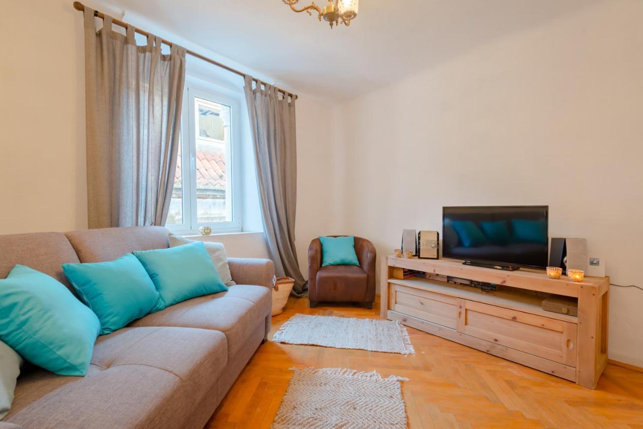 Lct Alberti Palace Apartment