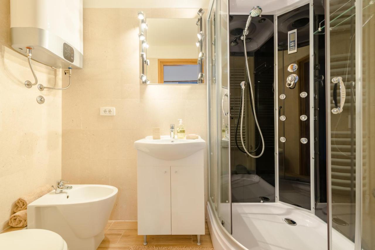 Lct Alberti Palace Apartment Split
