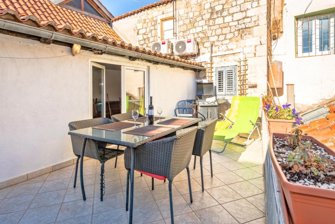 Lct Alberti Palace Apartment