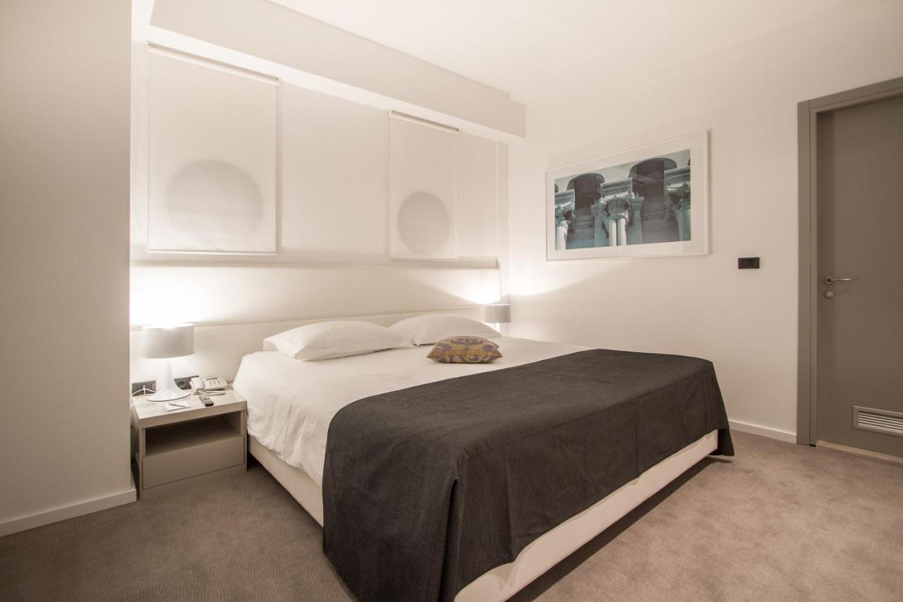 Atrium Hotel 5*