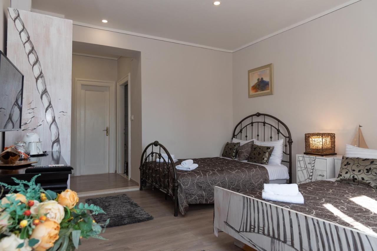 Acomodação com café da manhã  Metropole Luxury Split