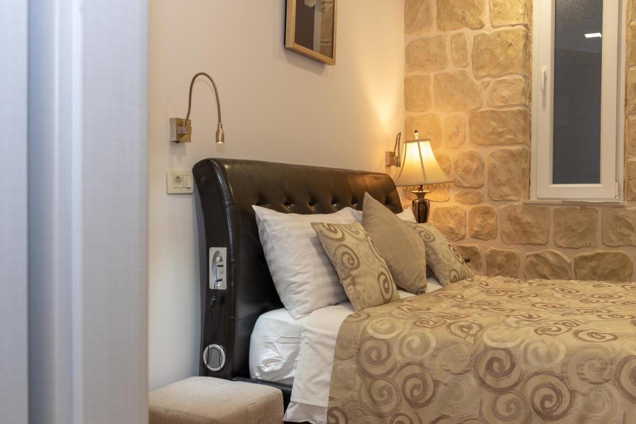 Metropole Luxury Acomodação com café da manhã  4*