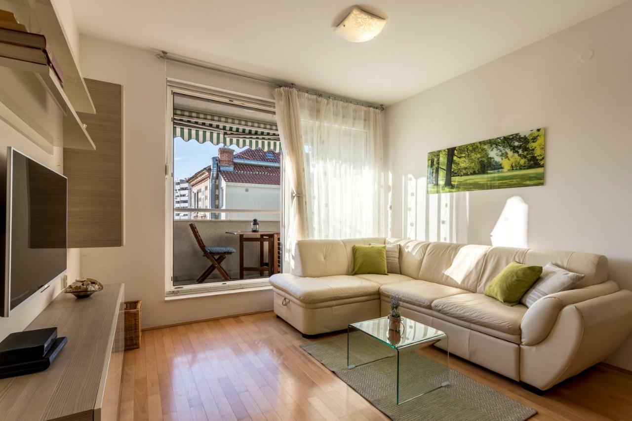 Split Central Apartment,Free Private Parking