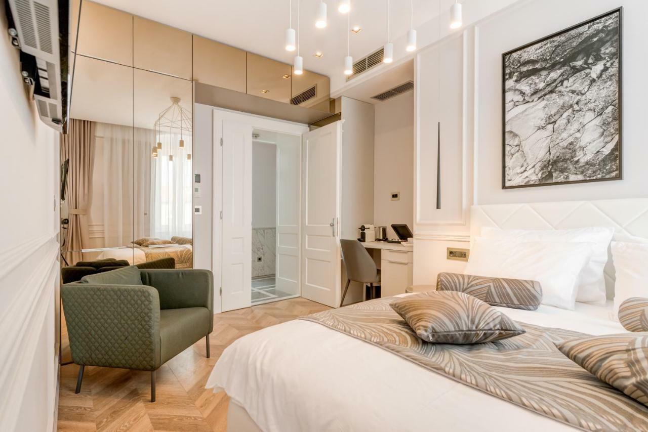 Gostinjska kuća Luxury L'avenue 4*