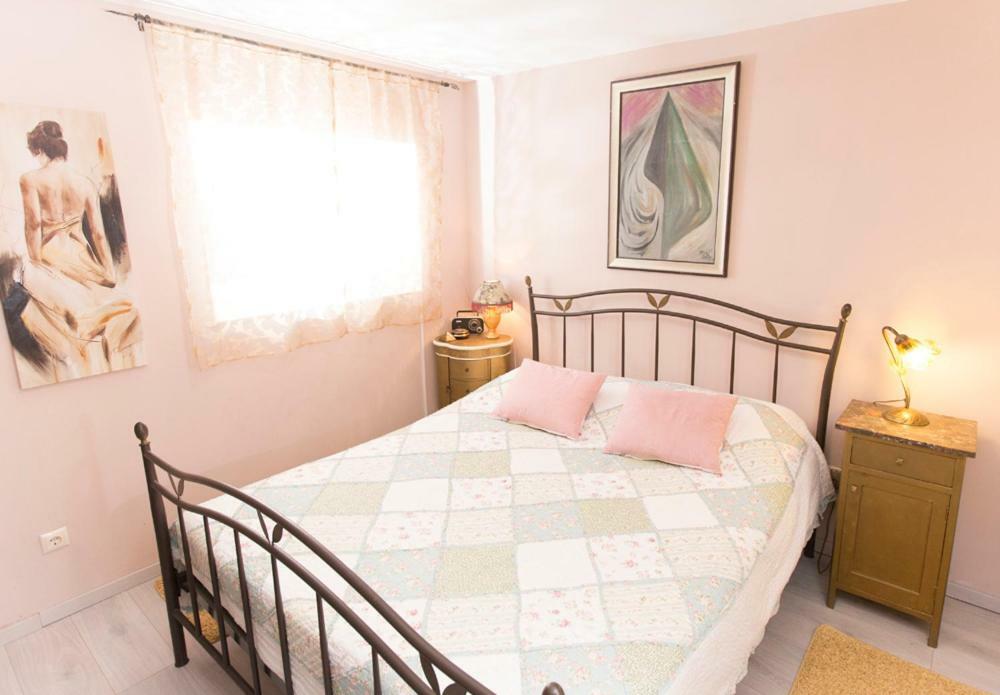 Antica With Yard & Bbq Apartment Split