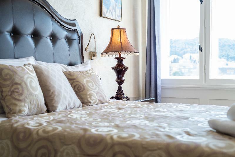 Metropole Luxury 4*