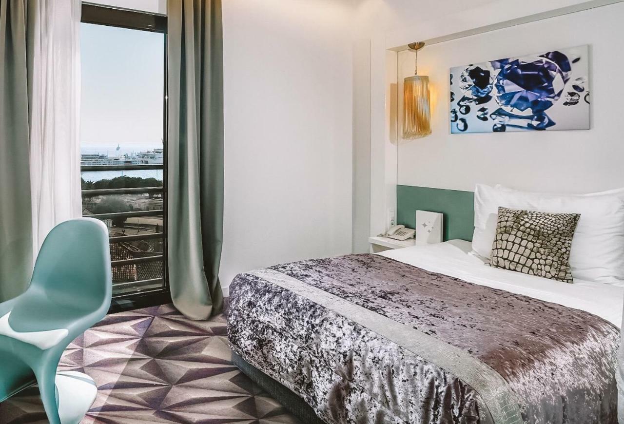 Luxe 4*