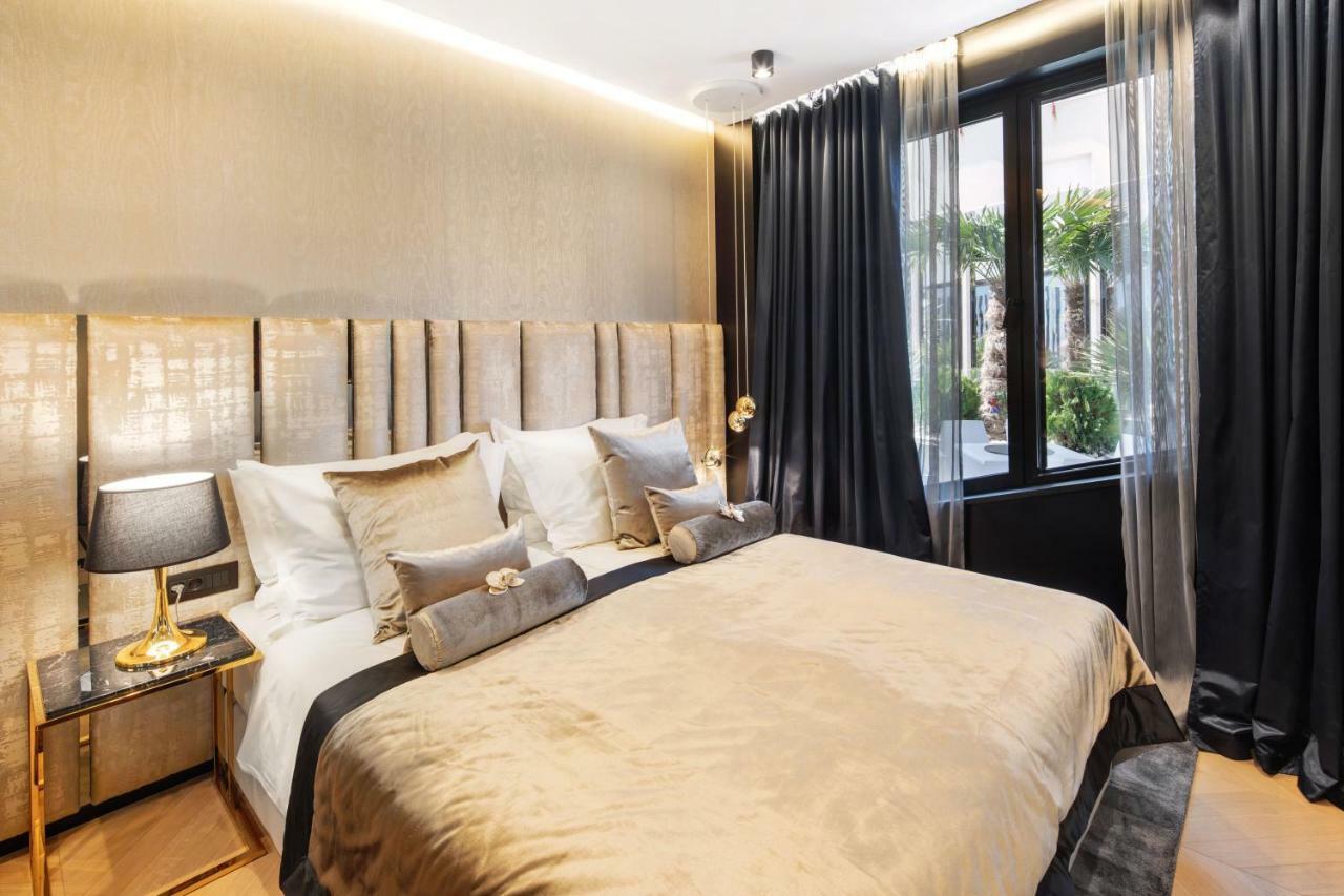 Posh Luxury