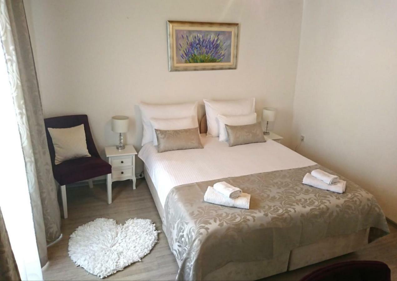 Studio Sfinga In The Heart Of Diocletian's Palace Apartman