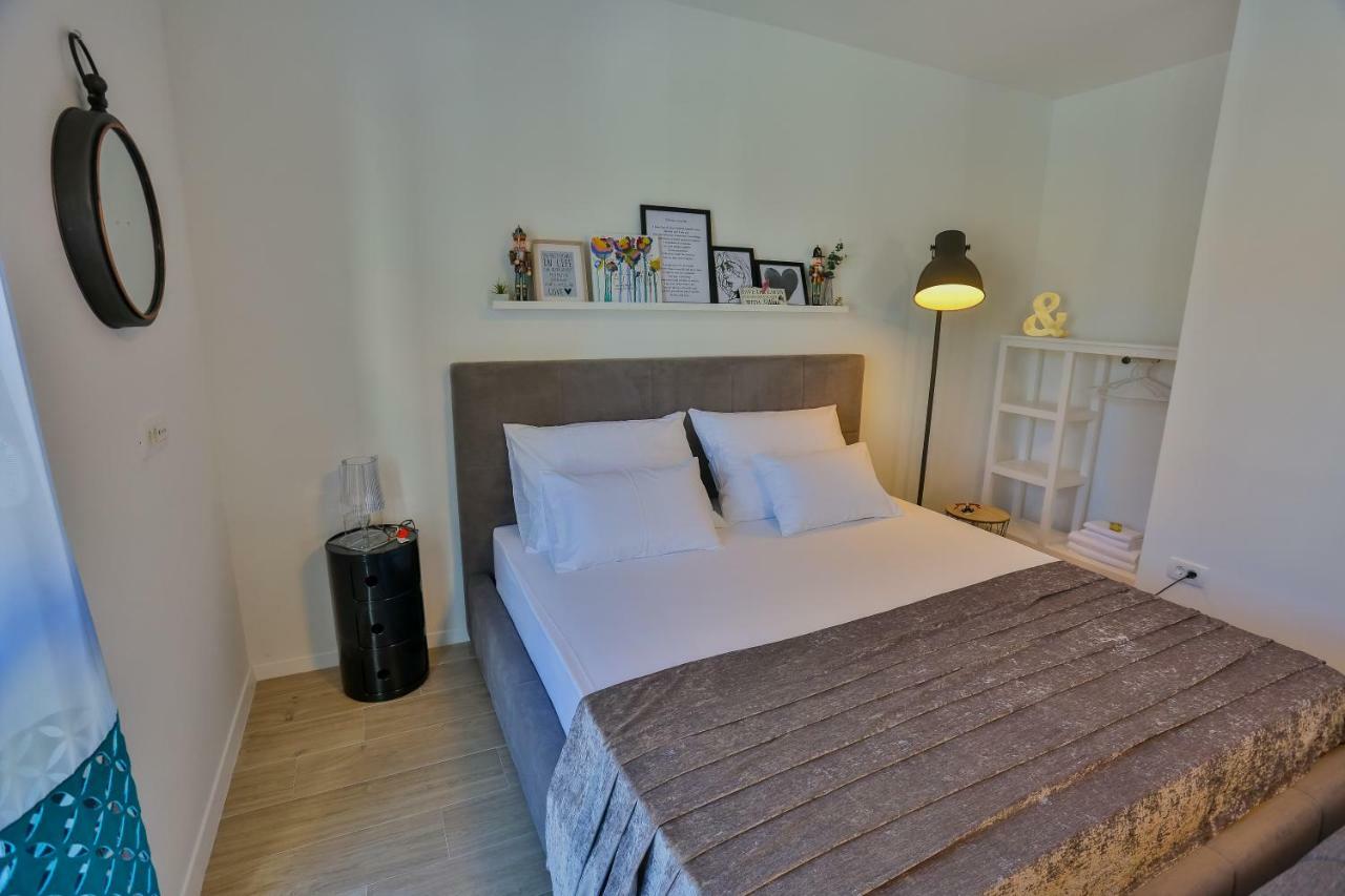 Luxury Urban With Jacuzzi Apartment *