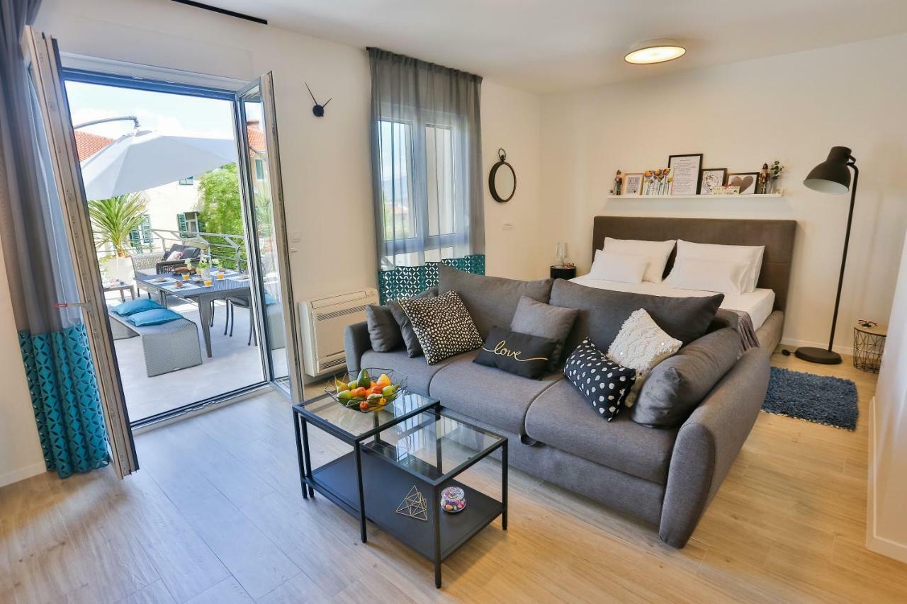 Luxury Urban With Jacuzzi Apartment Split
