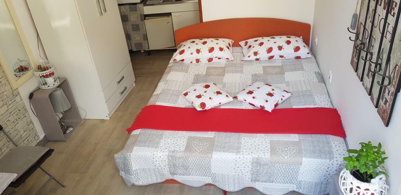 Apartment Rosse Split