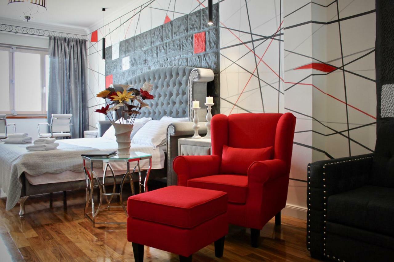 Galeria Valeria Seaside Downtown - Mag Quaint & Elegant Boutique