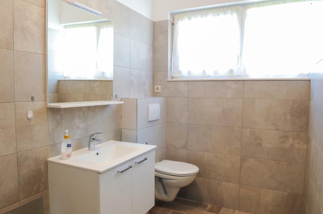 Neva Apartman Split