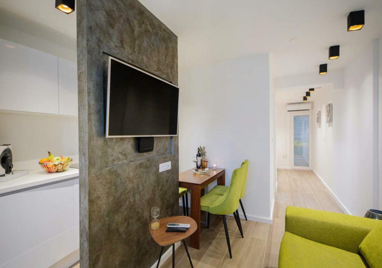 Toni Apartment