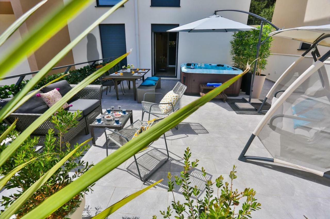 Apartment Luxury Urban With Jacuzzi Split