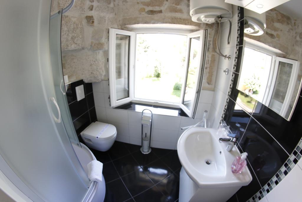 Guest house Palace Inn Rooms 3*