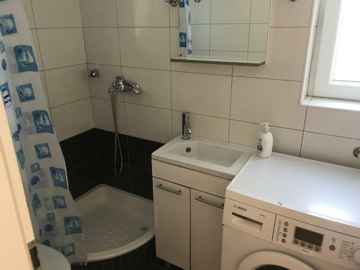 Apartamento One Bedroom *