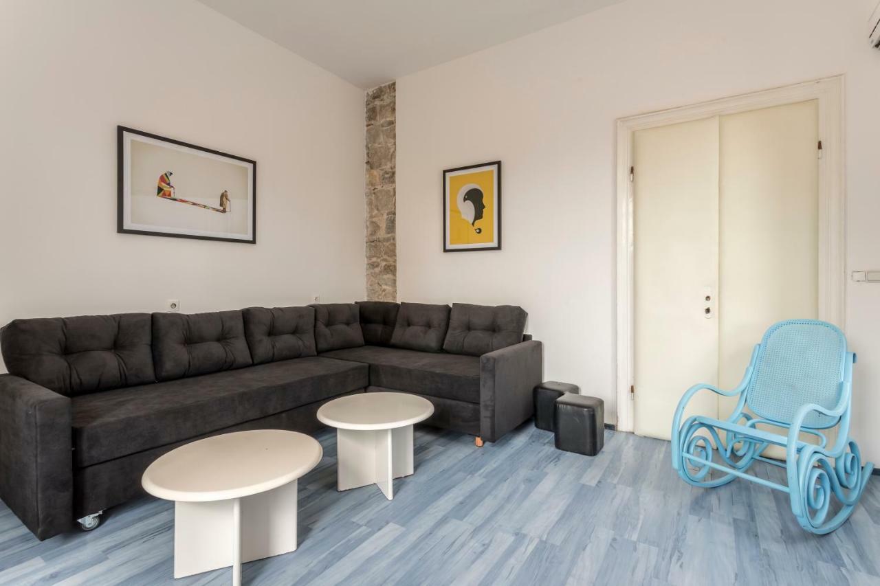 Palace View Apartment *