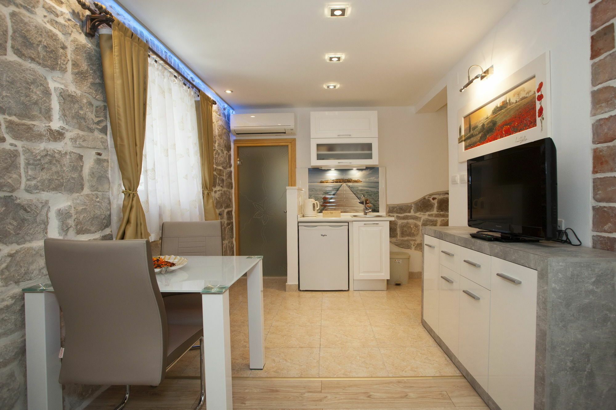 House Sandra