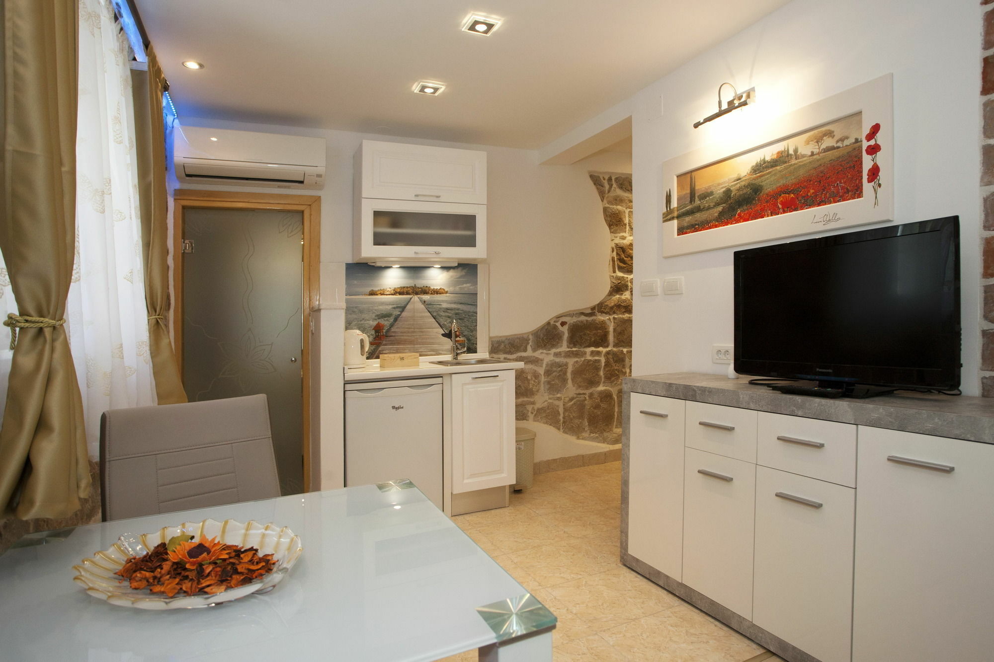 House Sandra