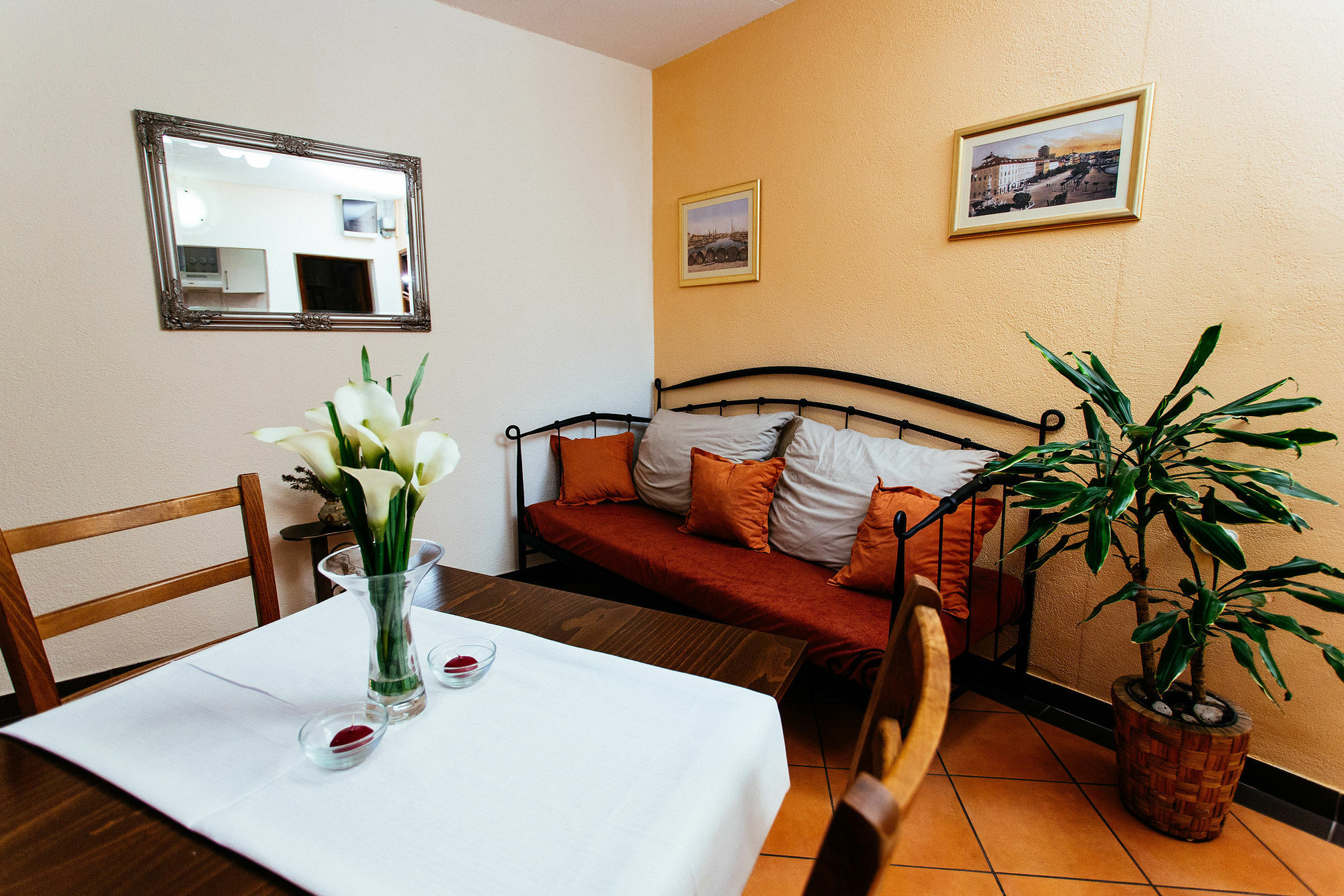 House Sandra 3* Split