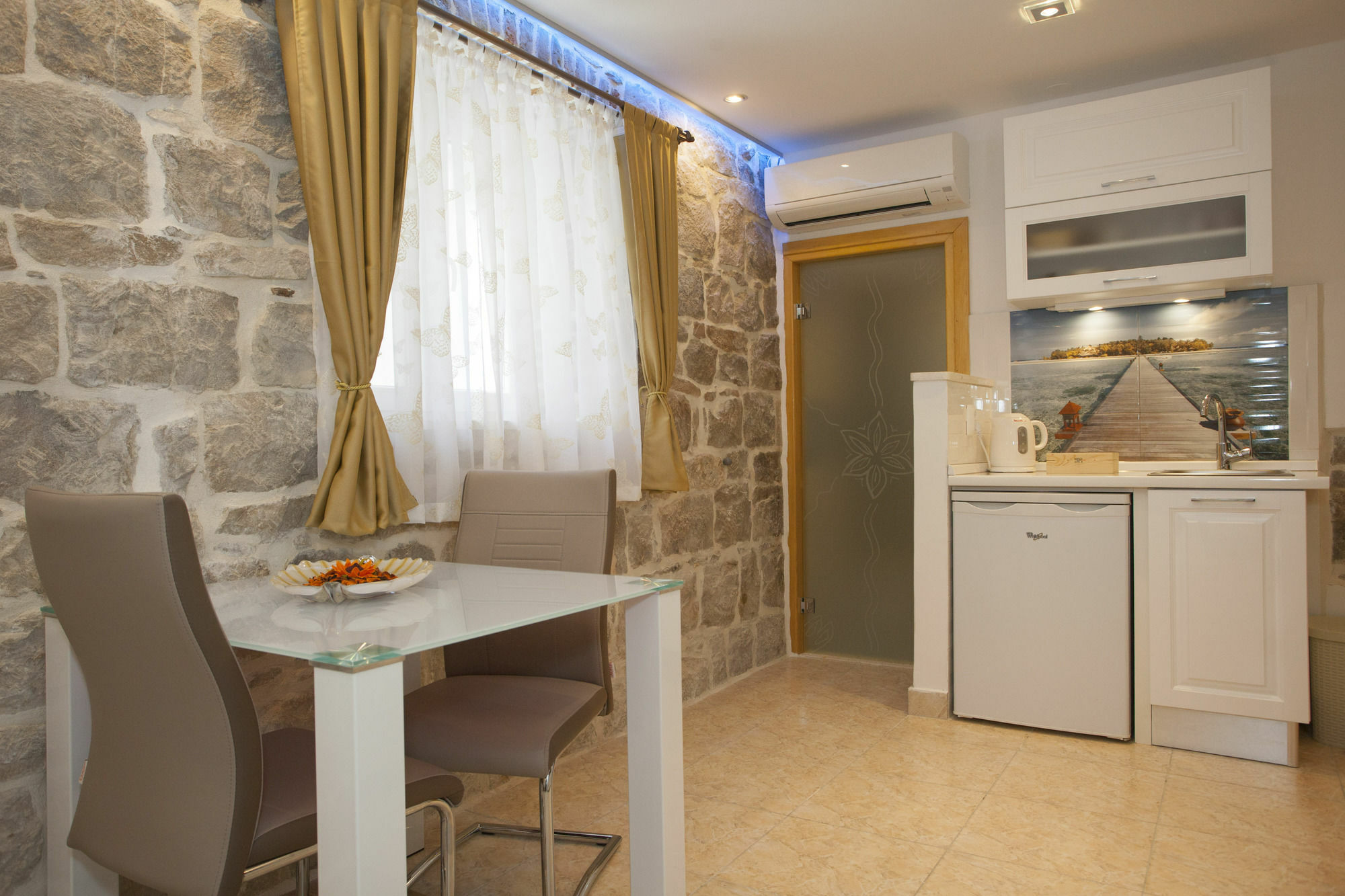 House Sandra 3*
