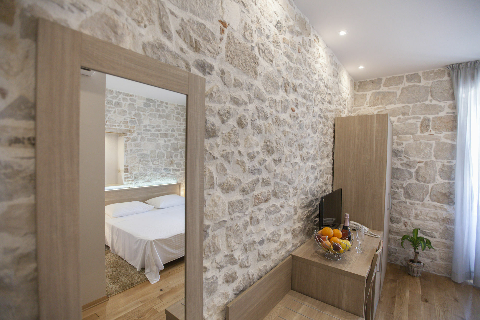 Tifani Luxury 2 Apartment
