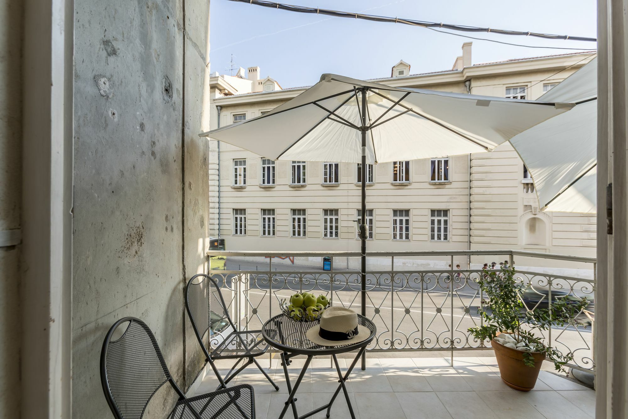 Centro Di Centri Due Guest house