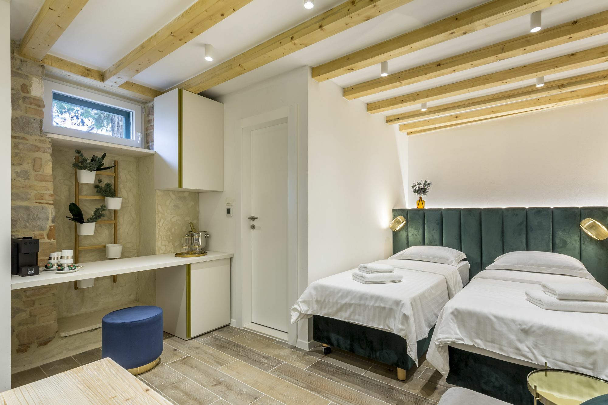 Miara Luxury
