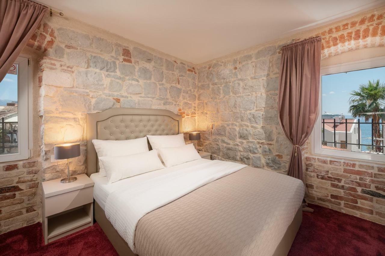 Agava Hotel 4*