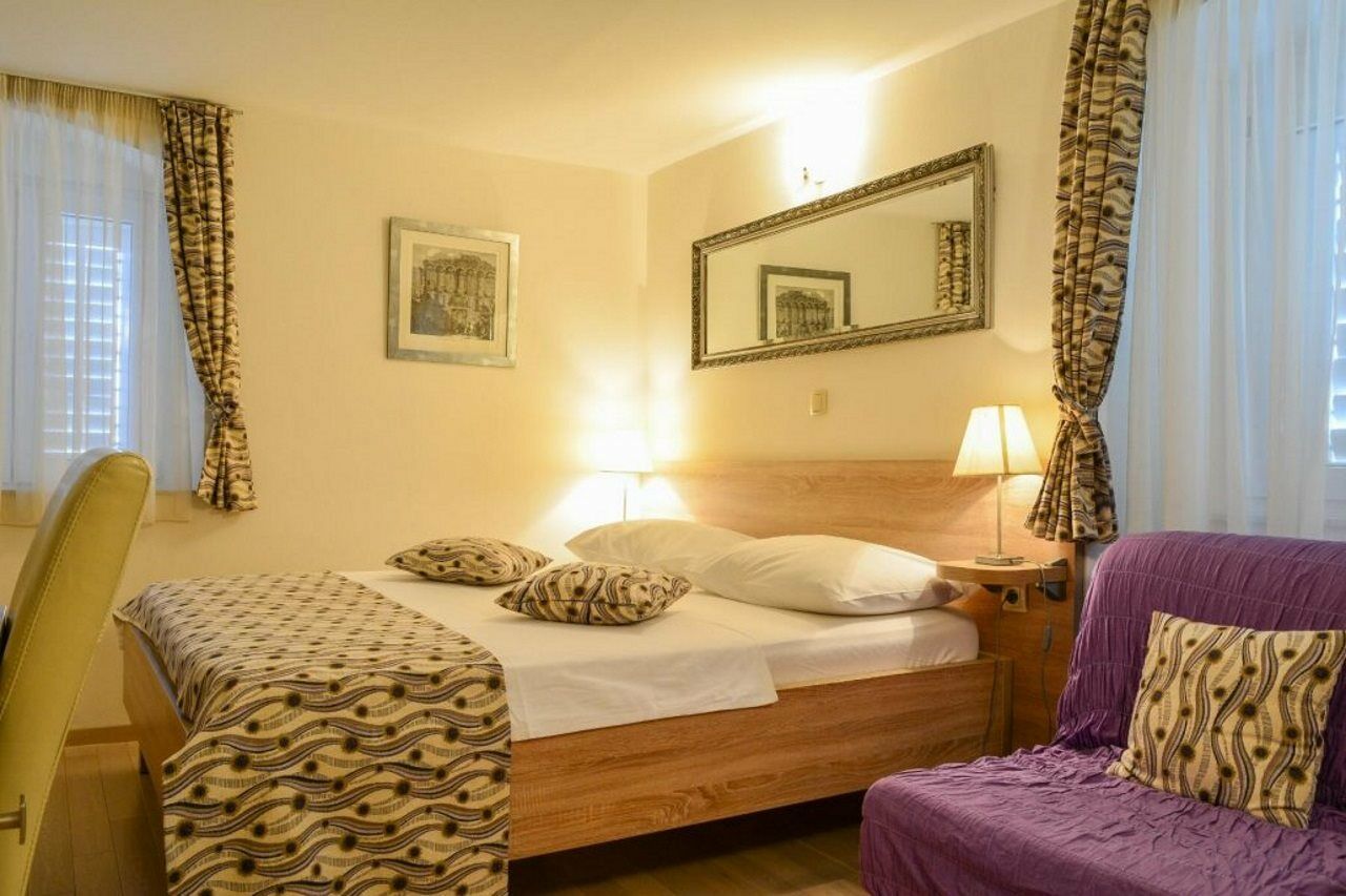 Kastel 1700 3* Split