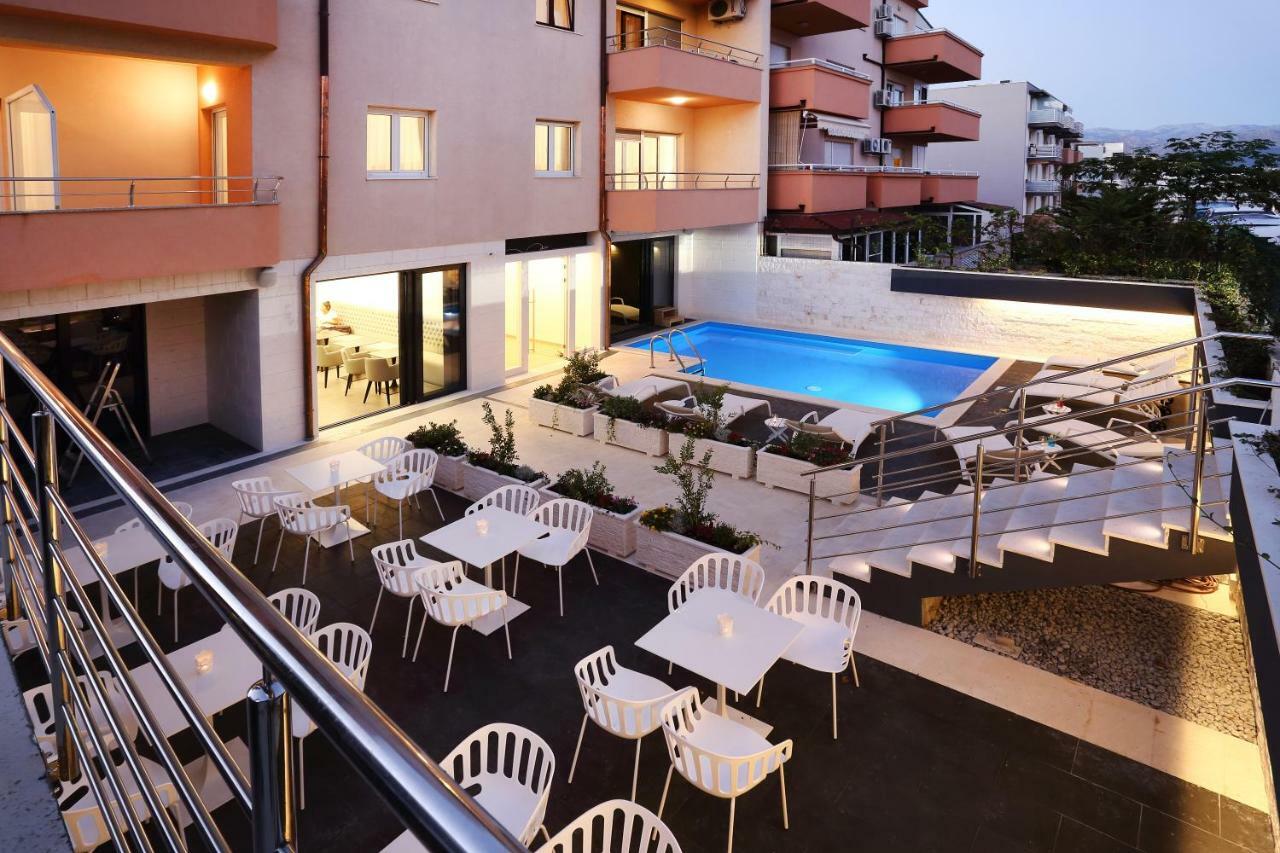 M Aparthotel 3*